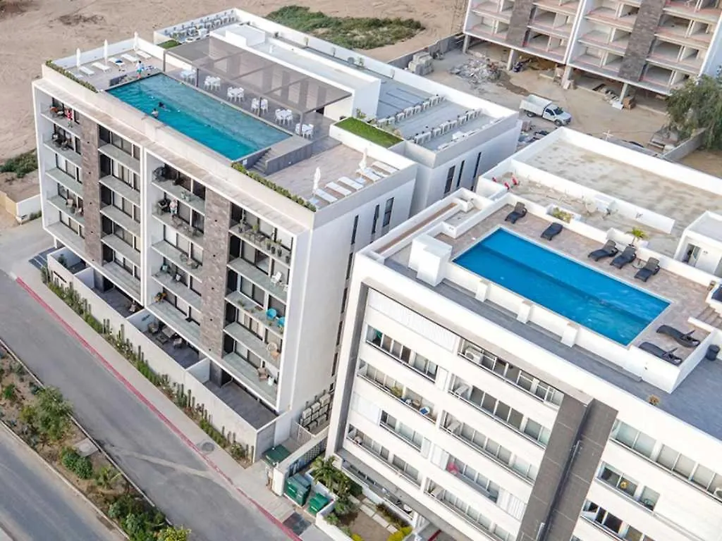 Exquisite Beachside 2 Bedroom Gym & Rooftop Pool Cabo San Lucas Meksyk